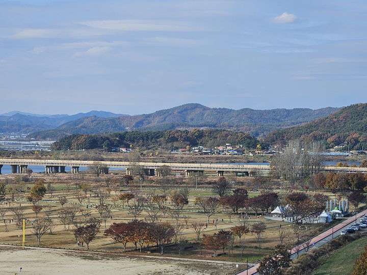 [부여=뉴시스] 충남 부여군 백마강 파크골프장 전경. (사진= 부여군 제공) *재판매 및 DB 금지