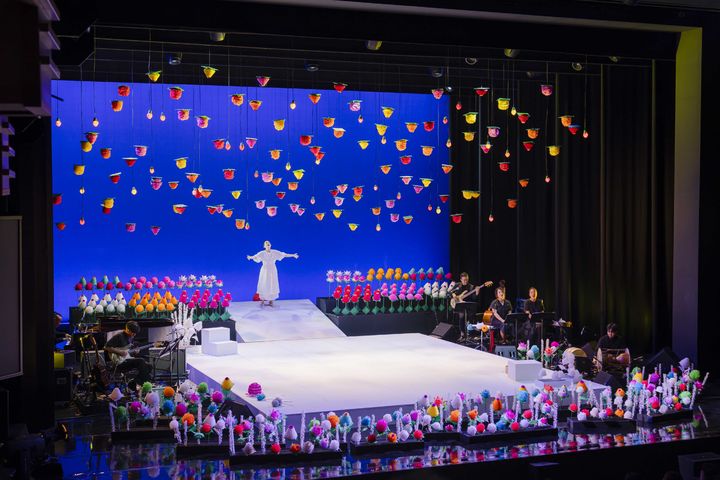 [진주=뉴시스] 경남문화예술회관, '종이꽃밭 두할망본풀이' 공연.(사진=경남문화예술회관 제공).2024.12.02. *재판매 및 DB 금지