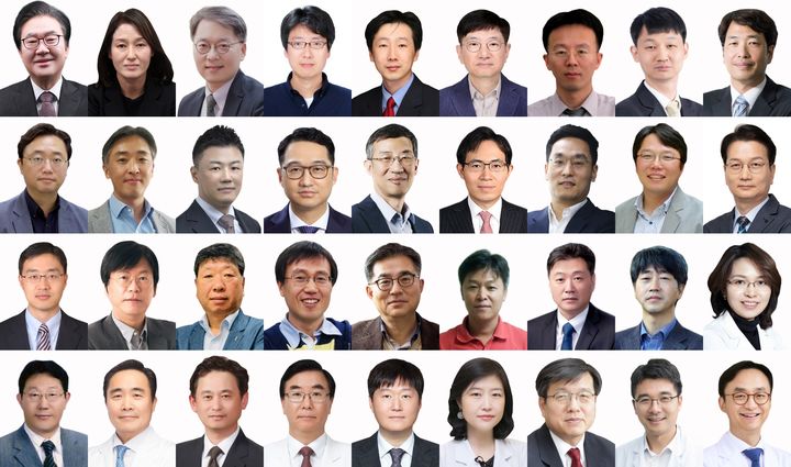 한국과학기술한림원은 2025년도 정회원 36명을 선출했다고 2일 밝혔다. 사진 왼쪽 상단부터 신동원(전북대)·김명희(KRIBB)·박승범(서울대)·양범정(서울대)·이경진(KAIST)·이용남(KAIST)·최길주(KAIST)·최태림(ETH Zurich)·김범준(KAIST)·김상우(연세대)·김수민(연세대)·김호영(서울대)·노용영(POSTECH)·박종우(서울대)·신병하(KAIST)·심병효(서울대)·오일권(KAIST)·조성배(연세대)·최홍수(DGIST)·한세광(POSTECH)·류재웅(경북대)·류충민(생명연)·백남천(서울대)·유상호(세종대)·이민석(고려대)·이제희(제주대)·이해정(가천대)·전병수(부경대)·김동기(서울대)·김상희(서울대)·김승현(한양대)·김인수(성균관대)·성경림(울산대)·송진원(고려대)·이정호(KAIST)·최의근(서울대) 등 신규 정회원. (사진=한림원 제공) *재판매 및 DB 금지