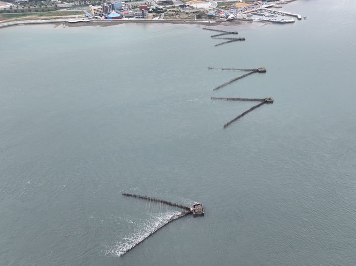 [세종=뉴시스] 사진은 '삼천포 죽방렴 어업' 전경.(사진=경남도 제공) 2024.12.02. *재판매 및 DB 금지