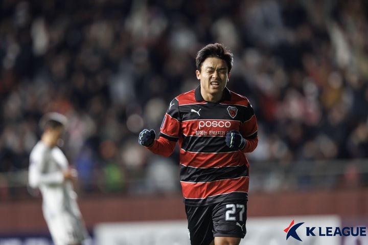 [서울=뉴시스] 프로축구 K리그1 포항스틸러스의 정재희. (사진=한국프로축구연맹 제공) *재판매 및 DB 금지