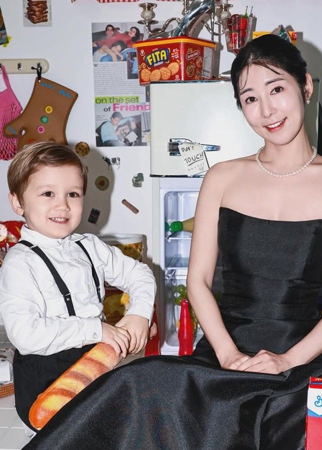 [서울=뉴시스] 젠(왼쪽)과 사유리. (사진=사유리 인스타그램 캡처) 2024.12.05. photo@newsis.com&nbsp; *재판매 및 DB 금지