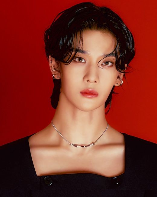 [서울=뉴시스] 가수 배진영. (사진=아우라엔터테인먼트 제공) 2024.12.05. photo@newsis.com *재판매 및 DB 금지
