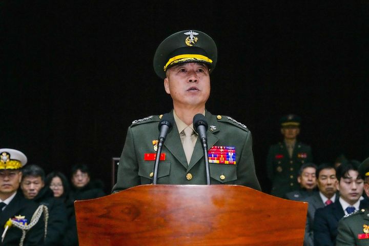 [서울=뉴시스] 주일석 신임 해병대사령관이 6일 경기 화성시 해병대사령부에서 열린 취임식에서 취임사를 하고 있다. (사진=해병대사령부 제공) 2024.12.06. photo@newsis.com *재판매 및 DB 금지