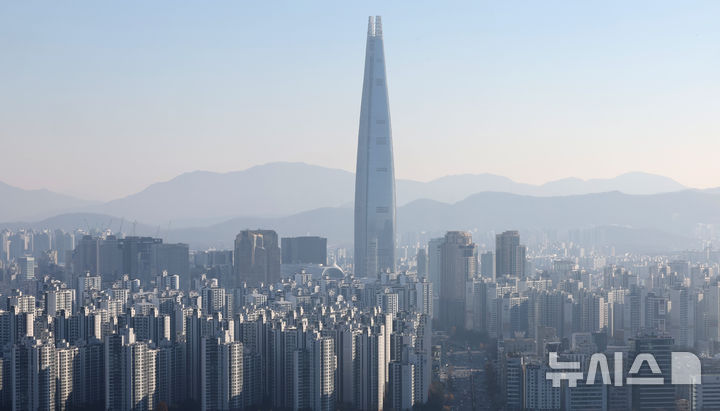 李대통령 '장기보유 세금감면 이상" 지적…실제 손질까지 이어질까
