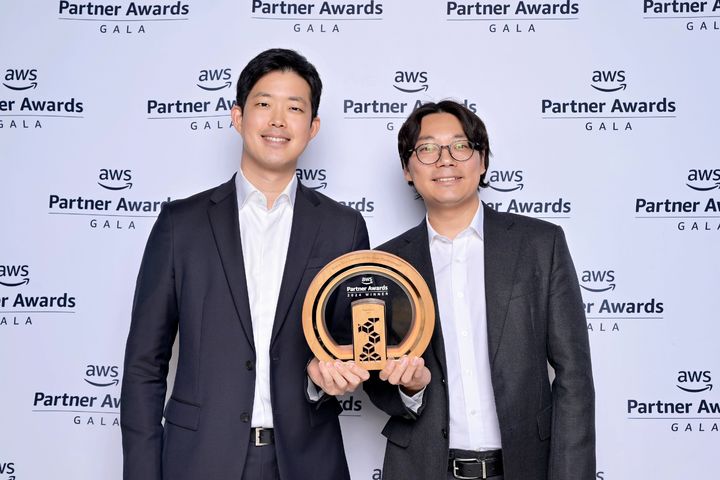 [서울=뉴시스] 왼쪽부터 김현수 슈퍼브에이아이 대표, 차문수 슈퍼브에이아이 공동창업자 (사진=슈퍼브에이아이 제공) 2024.12.09. photo@newsis.com *재판매 및 DB 금지