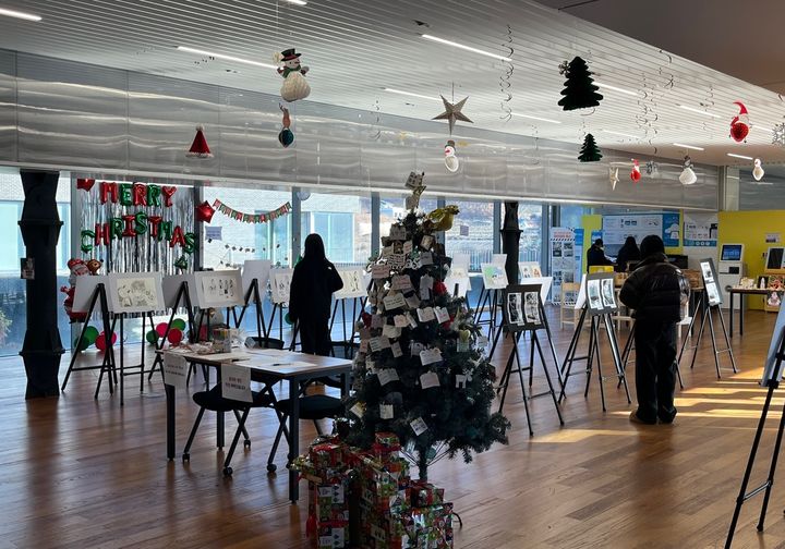 [대전=뉴시스] 대전대 '2학기 HRC 휴머닉스 기반 비교과 프로그램 성과나눔전시회’ 모습. (사진=대전대 제공) 2024.12.09. photo.newsis.com *재판매 및 DB 금지