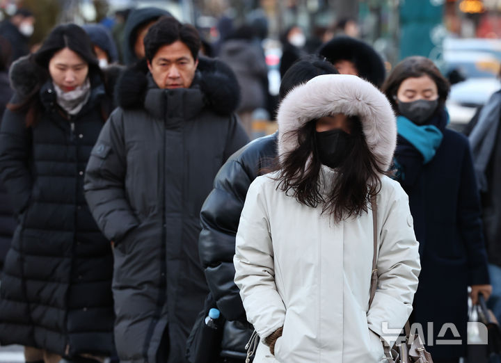 전북 동부 아침 영하 9도…낮 4~8도 비 또는 눈 