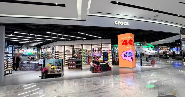 [부산=뉴시스] 부산 신세계 센텀시티는 센텀시티몰 지하 1층에 2650㎡(800여평) 규모의 '스포츠 슈 전문관'을 오픈했다고 20일 밝혔다. (사진=신세계 센텀시티 제공) 2024.12.20. photo@newsis.com *재판매 및 DB 금지