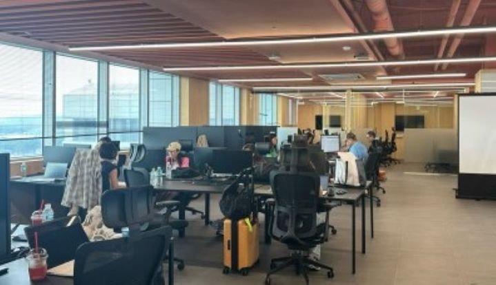 [춘천=뉴시스] 20일 강원특별자치도(도지사 김진태)는 올해&nbsp; ‘2024년 강원 워케이션’을 통해 8만6000여명의 생활 인구를 유치한 것으로 나타났다고 밝혔다. 사진은 강릉 워케이션 현장. 강원특별자치도 제공. *재판매 및 DB 금지