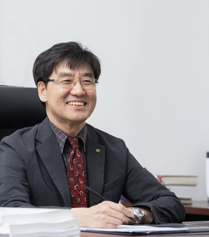 [대전=뉴시스] 대전대 황석연 입학처장. (사진=대전대 제공) 2024.12.23. photo.newsis.com *재판매 및 DB 금지