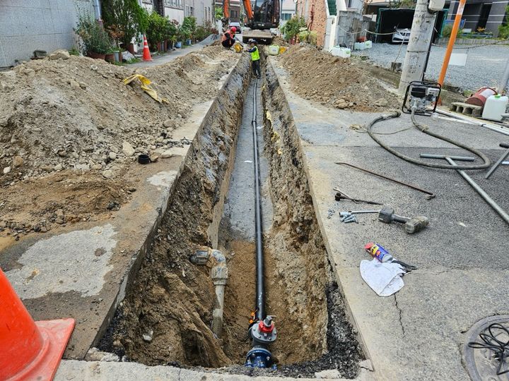 [밀양=뉴시스] 밀양시가 가곡동에서 지방상수도 현대화 사업을 진행하고 있다. (사진=밀양시 제공) 2024.12.23. photo@newsis.com *재판매 및 DB 금지