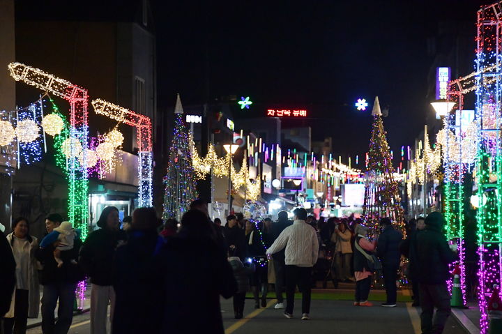  *재판매 및 DB 금지