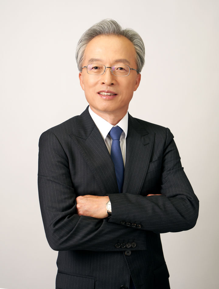 [서울=뉴시스]최진식 한국중견기업연합회장.(사진=한국중견기업연합회 제공) *재판매 및 DB 금지