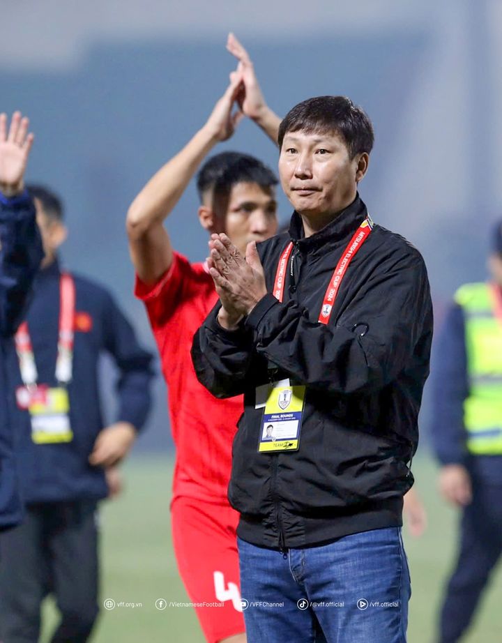 [서울=뉴시스]김상식 베트남 축구대표팀 감독. (사진=베트남축구협회 소셜미디어 캡처) 2024.12.29. photo@newsis.com *재판매 및 DB 금지