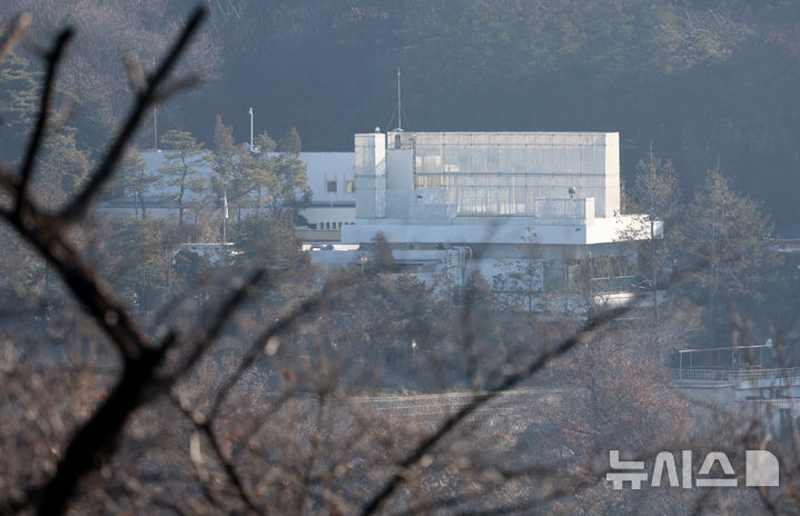 공수처 "尹 '내란 혐의' 영장 적시…경찰과 협의해 집행"(종합)