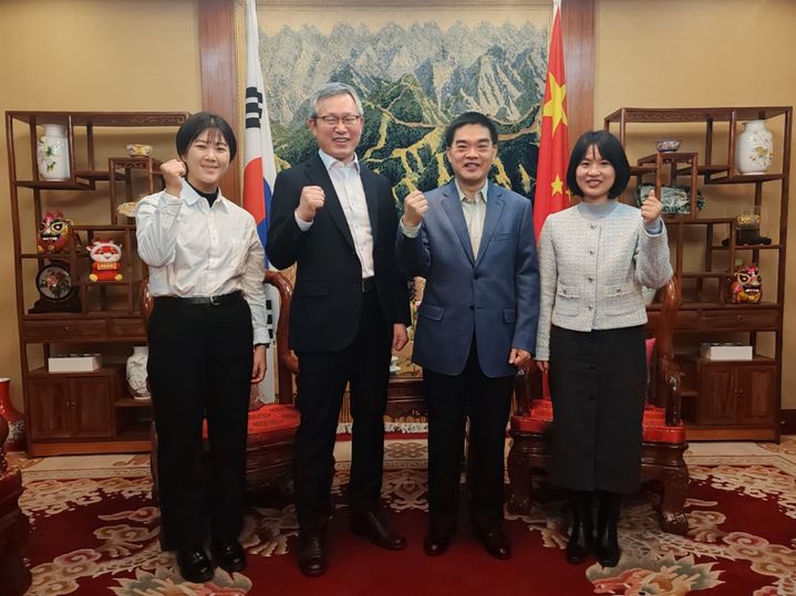외교부가 2024년 하반기 제주도와 전라남도 국제관계대사실에 청년 인턴을 채용하는 시범 사업을 성공적으로 마쳤다고 30일 밝혔다. (사진=외교부 제공) photo@newsis.com *재판매 및 DB 금지