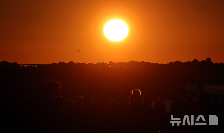 새해 첫날 경기북부 강력 한파…"해돋이 관축 가능"