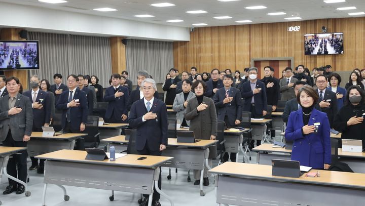 [창원=뉴시스]경남교육청 시무식.(사진=경남교육청 제공) 2025.01.02. photo@newsis.com *재판매 및 DB 금지