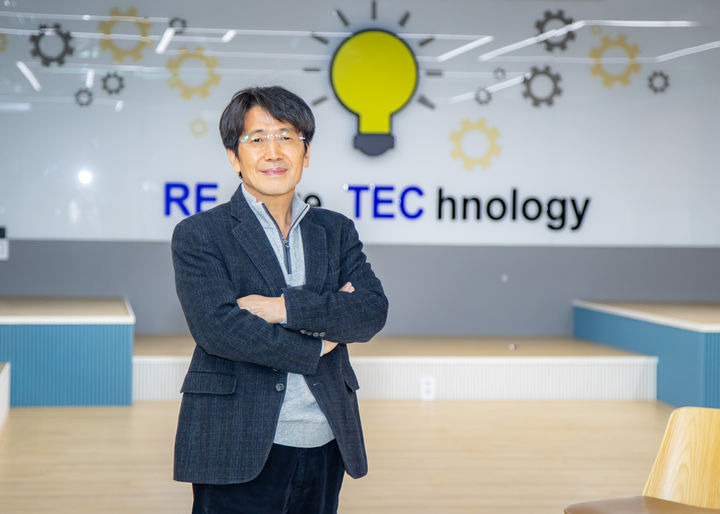 [경산=뉴시스] 영남대 강동진 교수. (사진=영남대 제공) photo@newsis.com *재판매 및 DB 금지