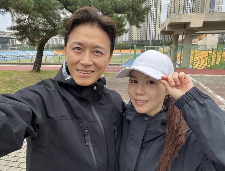 [서울=뉴시스] 진태현(왼쪽), 박시은. (사진=진태현 인스타그램 캡처) 2025.01.06. photo@newsis.com *재판매 및 DB 금지