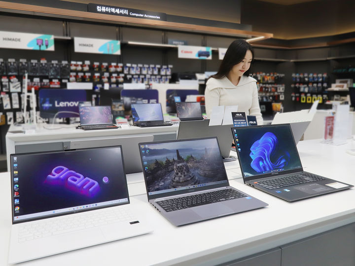 메모리 가격 급등…노트북, 수요 부진·비용 증가 '이중고'