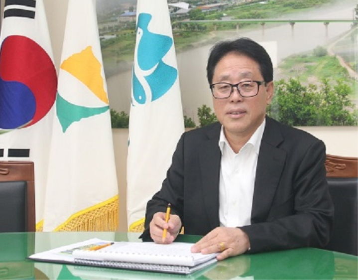 [인제=뉴시스] 6일 최상기 인제군수는 이날 신년사에서 ”인제군은 2025년을, 지속가능한 성장 기반을 다지고 새로운 미래의 청사진을 실행에 옮기는 원년으로 삼아, 새로운 미래 100년을 위한 성장기반을 조성하겠다“고 밝혔다. 인제군 제공 *재판매 및 DB 금지