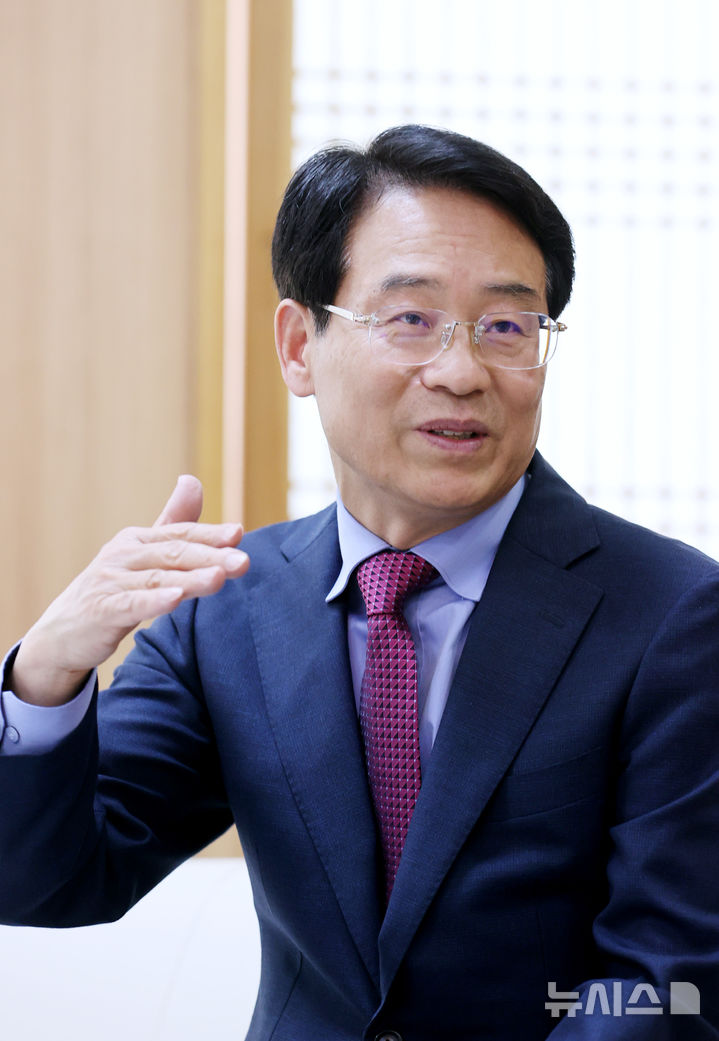 '불법 당원 모집' 중징계 받은 강진원 강진군수, 재심 청구