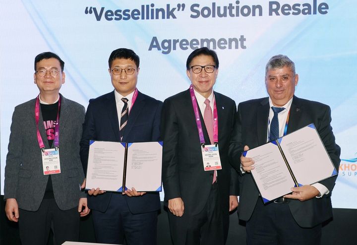 [부산=뉴시스] 부산시는 'CES 2025' 통합부산관에서 부산 참여기업 중 하나인 랩오투원이 ABB 그룹 및 데크하우스 커뮤니케이션즈(DECKHOUSE COMMUNICATIONS)와 수출계약 체결을 달성했다고 9일 밝혔다. 사진은 기사 내용과 직접적인 관계 없음. (사진=부산시 제공) 2024.01.09. photo@newsis.com *재판매 및 DB 금지