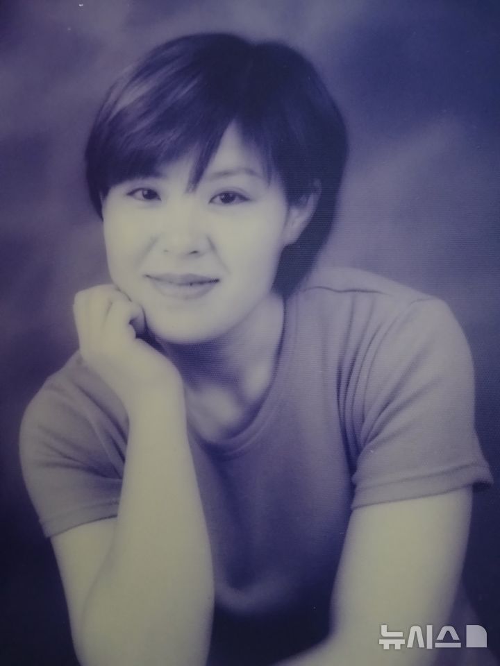 [서울=뉴시스]예수병원에서 뇌사장기기증으로 심장, 폐장, 신장(좌우)를 4명에게 기증하고 인체 조직기증으로 100여 명의 기능적 장애가 있는 환자의 재건과 기능 회복을 돕고 숨진 故 황설매(54)씨. (사진= 한국장기조직기증원 제공) 2025.01.13. photo@newsis.com. 