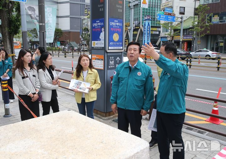[부산=뉴시스] 최진봉 부산 중구청장. (사진=부산 중구청 제공)