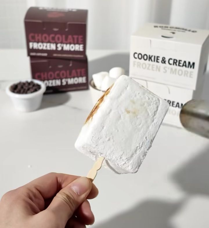 로로멜로 프로즌스모어. (사진=GS25 인스타그램 캡처) *재판매 및 DB 금지