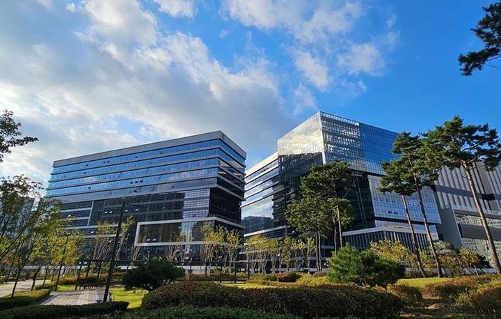 [서울=뉴시스] 서울 강서구 마곡동 '르웨스트 시티타워' C·D동. (사진=부동산플래닛 제공) 2025.01.14. photo@newsis.com *재판매 및 DB 금지