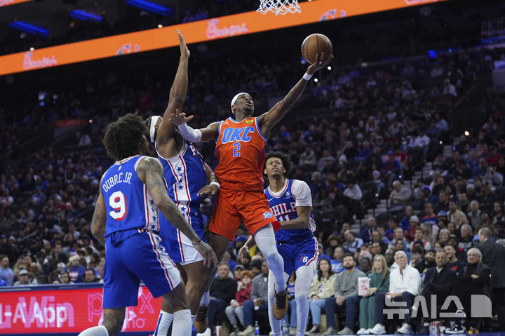 [필라델피아=AP/뉴시스] 미국프로농구(NBA) 오클라호마시티 선더의 셰이 길저스-알렉산더. 2025.01.15.