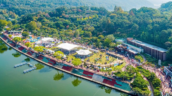 [대전=뉴시스] 대전효문화뿌리축제가 열리고 있는 뿌리공원 전경. (사진= 대전 중구청 제공) *재판매 및 DB 금지