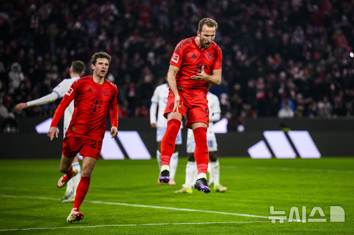 [뮌헨=AP/뉴시스]김민재 결장한 뮌헨, 5-0 대승. 2025.01.15.