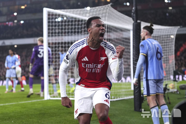 [런던=AP/뉴시스]아스널 수비수 마갈량이스. 2025.01.15.