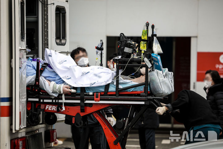 [서울=뉴시스] 정병혁 기자 = 서울시내 한 대학병원. 2025.01.16. jhope@newsis.com