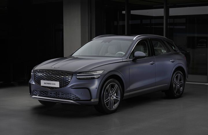 [서울=뉴시스] 제네시스 브랜드가 16일 GV70 전동화 부분변경 모델의 상세 정보를 공개하고 본격적인 판매에 돌입했다고 밝혔다. 사진은 GV70 전동화 부분변경 모델. (사진=제네시스 제공) 2025.01.16. photo@newsis.com *재판매 및 DB 금지