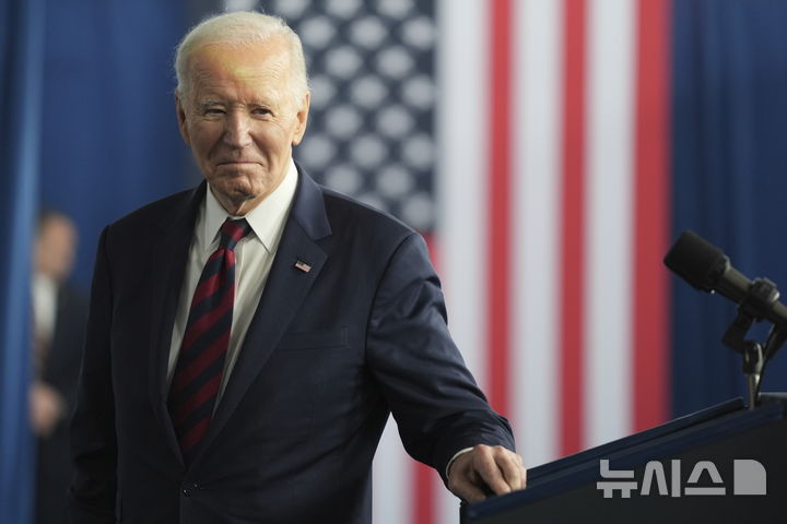 바이든, ICE 작심 비판 "美 기본가치 배반…시민들 목소리 내야"