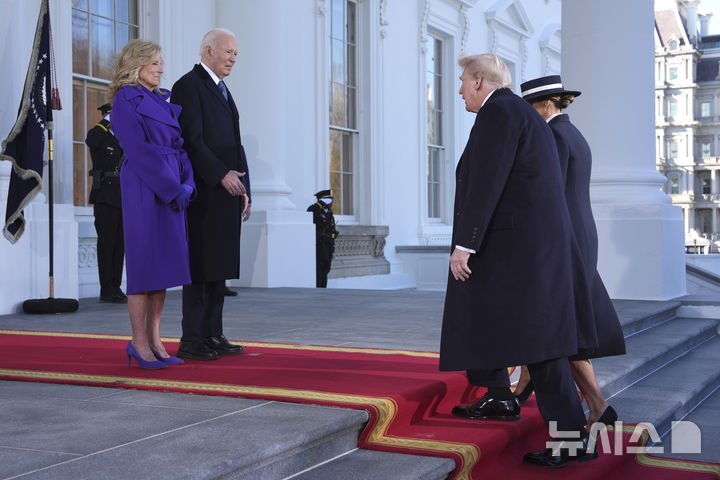 바이든 대통령 전 대통령 영부인 질 바이든의 전 남편, 부인 살해 혐의로 기소