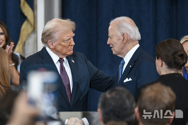 [워싱턴=AP/뉴시스] 조 바이든 미국 전 대통령이 도널드 트럼프 미국 대통령을 강하게 비판했다. 2025.01.21.