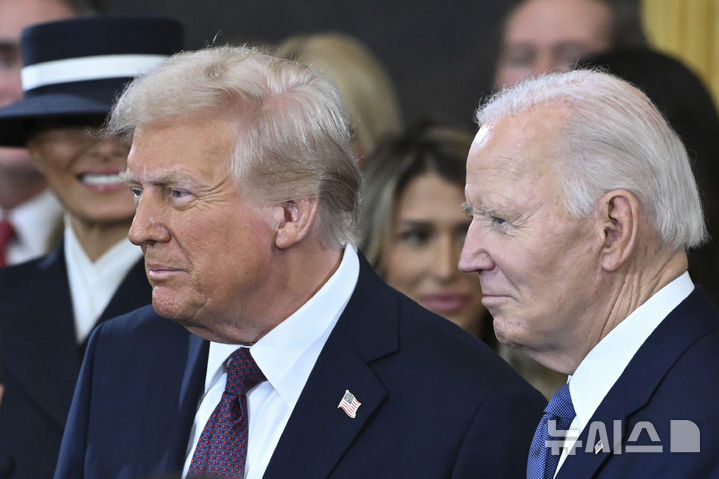 "트럼프, 바이든보다 일 못한다" 여론조사 첫 역전