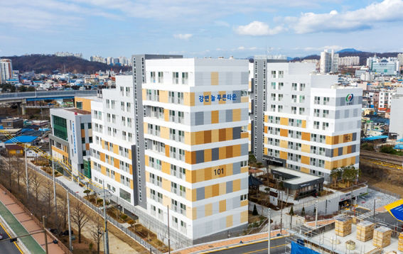  [안동=뉴시스] 공공실버주택 '강변늘푸른타운'. 2025.01.21. (사진=안동시 제공) photo@newsis.com *재판매 및 DB 금지