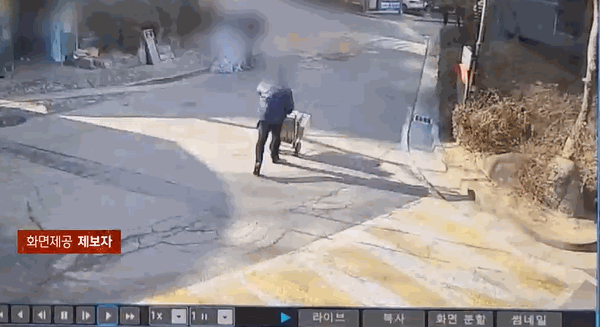 [서울=뉴시스] 배송 중인 택배를 훔쳐간 도둑 때문에 속상하다는 택배 기사의 사연이 전해졌다. (사진=JTBC '사건반장') *재판매 및 DB 금지