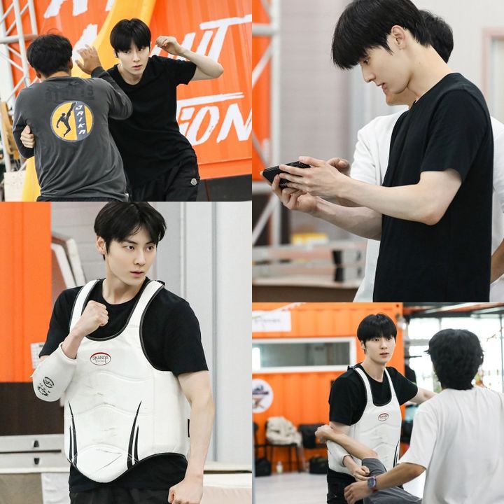 [서울=뉴시스] 가수 겸 배우 황민현의 액션스쿨 비하인드 컷이 공개됐다. (사진=플레디스 엔터테인먼트 제공) 2025.01.21. photo@newsis.com *재판매 및 DB 금지