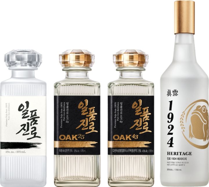 (왼쪽부터) 일품진로, 일품진로오크25, 일품진로오크43, 진로1924헤리티지.(사진=하이트진로 제공) *재판매 및 DB 금지