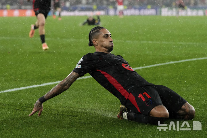 [리스본=AP/뉴시스] 스페인 프로축구 프리메라리가 바르셀로나의 하피냐. 2025. 1. 21.