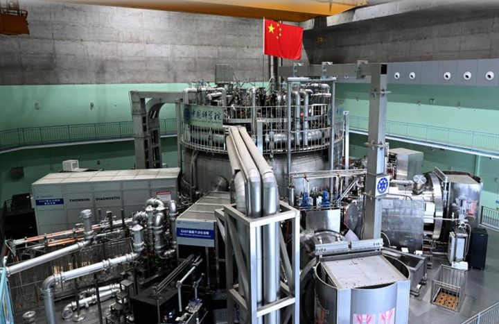  [허페이=신화/뉴시스] ‘인공 태양’으로도 불리는 핵융합 시설인 ‘실험적 고급 초전도 토카막(EAST)’ 2025.01.22.&nbsp; *재판매 및 DB 금지