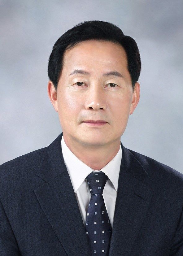 [진주=뉴시스]최병헌 경상국립대학교 총동문회장.(사진=경상국립대 제공).2025.01.22.photo@newsis.com *재판매 및 DB 금지